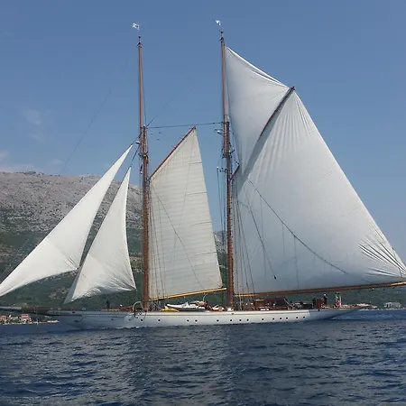 Villa Jade Apartments Front Row Sea View - Walk To Korcula Old Town