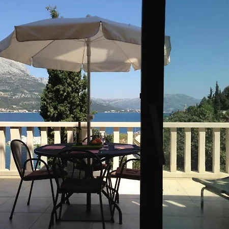 Jade Front Row Sea View - Walk To Korcula Old Town 아파트