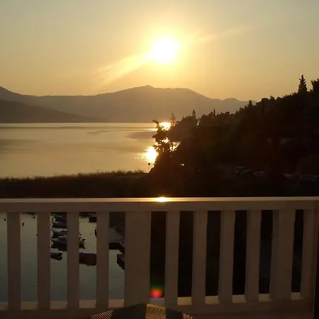 Jade Front Row Sea View - Walk To Korcula Old Town Lejlighed *