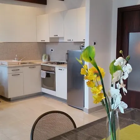 Villa Jade Apartments Front Row Sea View - Walk To Korcula Old Town *