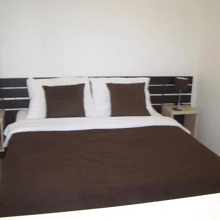 Апартаменты Jade Front Row Sea View - Walk To Korcula Old Town Medvinjak