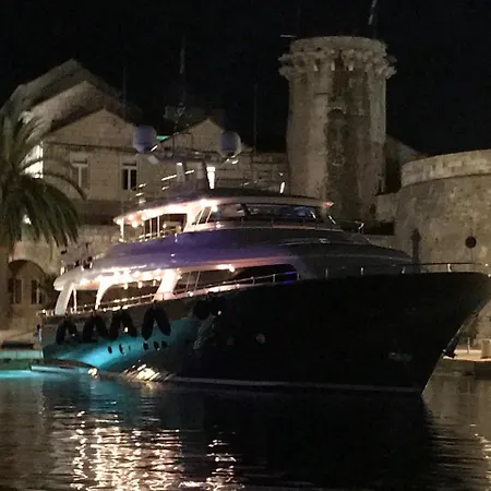 Jade Front Row Sea View - Walk To Korcula Old Town Lejlighed Medvinjak