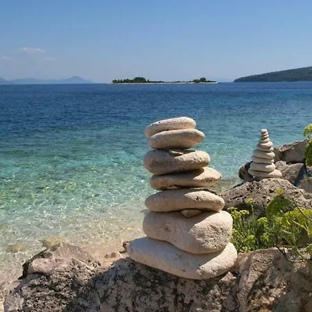 Villa Jade Apartments Front Row Sea View - Walk To Korcula Old Town * Medvinjak